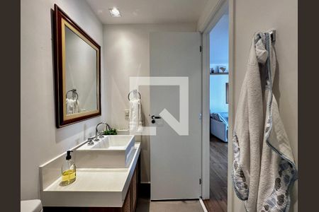 Banheiro Social de apartamento à venda com 2 quartos, 75m² em Santo Amaro, São Paulo