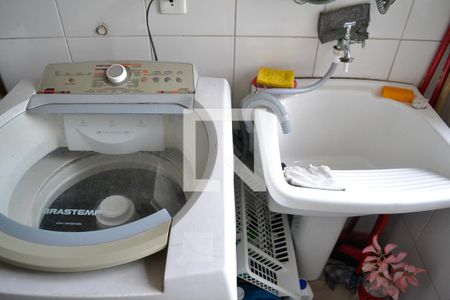 Apartamento para alugar com 70m², 3 quartos e 1 vagaÁrea de Serviço