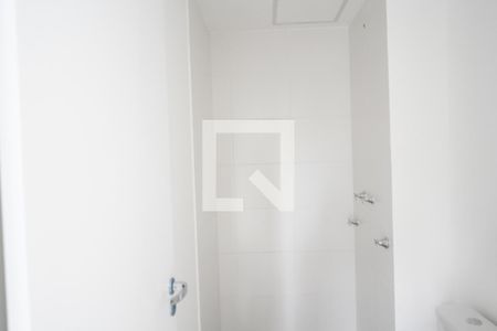 Banheiro de kitnet/studio para alugar com 1 quarto, 24m² em Belenzinho, São Paulo