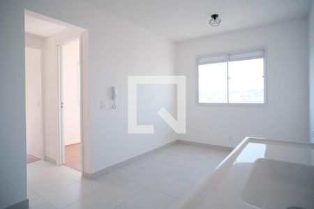 Sala/Cozinha de apartamento para alugar com 2 quartos, 33m² em Vila Ré, São Paulo