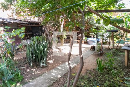 Casa à venda com 360m², 4 quartos e 2 vagasQuintal