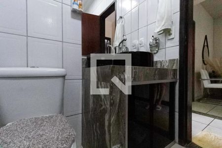 Casa à venda com 360m², 4 quartos e 2 vagasBanheiro social