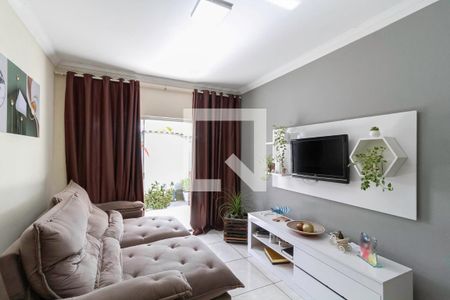 Sala de casa à venda com 4 quartos, 360m² em Bom Jesus, Contagem