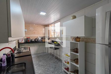 Casa à venda com 360m², 4 quartos e 2 vagasCozinha