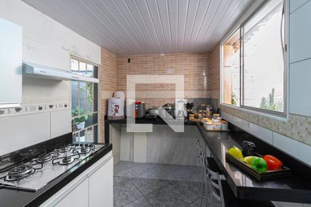 Casa à venda com 360m², 4 quartos e 2 vagasCozinha