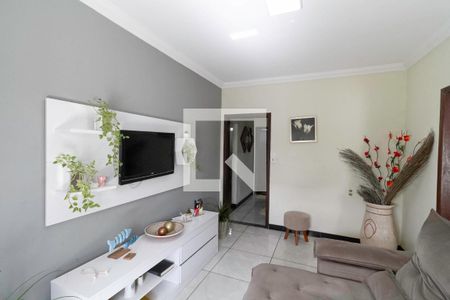 Sala de casa à venda com 4 quartos, 360m² em Bom Jesus, Contagem