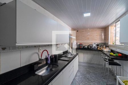 Casa à venda com 360m², 4 quartos e 2 vagasCozinha
