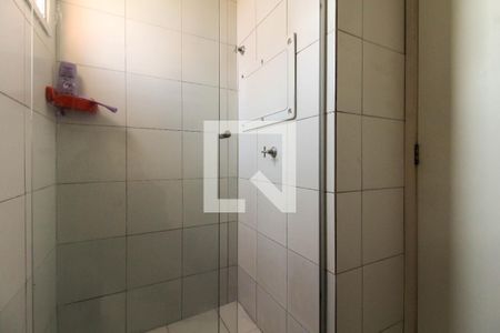Banheiro de apartamento à venda com 2 quartos, 49m² em Fátima, Canoas