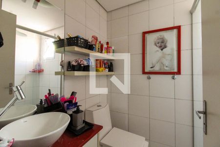 Banheiro de apartamento à venda com 2 quartos, 49m² em Fátima, Canoas