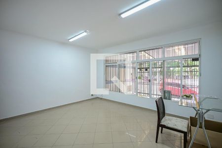 Sala de casa para alugar com 3 quartos, 200m² em Vila Progredior, São Paulo