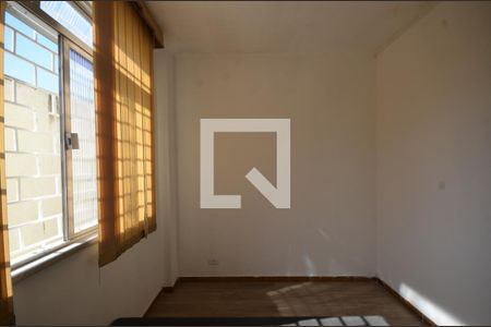 Quarto 2 de apartamento para alugar com 2 quartos, 50m² em Vila Valqueire, Rio de Janeiro