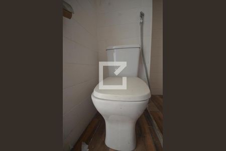Banheiro de apartamento para alugar com 2 quartos, 50m² em Vila Valqueire, Rio de Janeiro