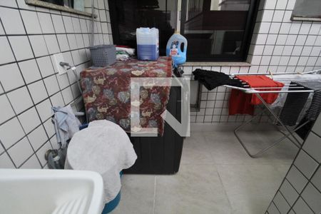 Apartamento para alugar com 245m², 4 quartos e 3 vagas Apartamento para alugar com 245m², 4 quartos e 3 vagasÁrea de serviço