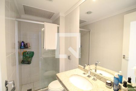 Apartamento para alugar com 245m², 4 quartos e 3 vagas Apartamento para alugar com 245m², 4 quartos e 3 vagasBanheiro social