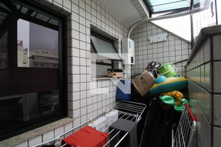 Apartamento para alugar com 245m², 4 quartos e 3 vagas Apartamento para alugar com 245m², 4 quartos e 3 vagasÁrea de serviço