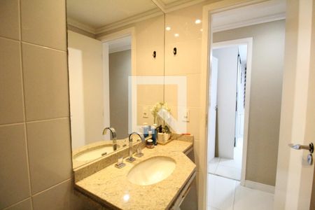 Apartamento para alugar com 245m², 4 quartos e 3 vagas Apartamento para alugar com 245m², 4 quartos e 3 vagasBanheiro social