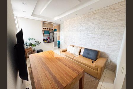 Sala de apartamento à venda com 2 quartos, 50m² em Palmeiras, Belo Horizonte