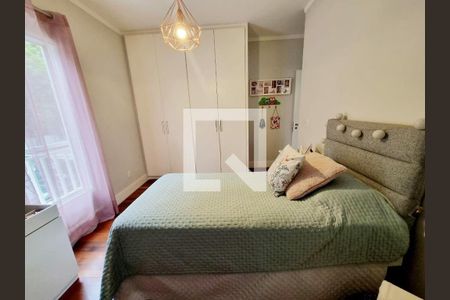 Casa à venda com 3 quartos, 338m² em Chácara Monte Alegre, São Paulo