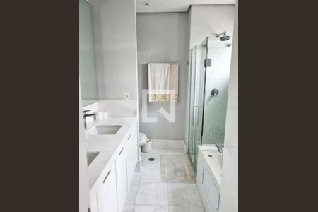Casa à venda com 3 quartos, 338m² em Chácara Monte Alegre, São Paulo