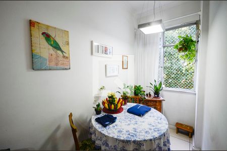 Sala de apartamento à venda com 2 quartos, 70m² em Grajaú, Rio de Janeiro