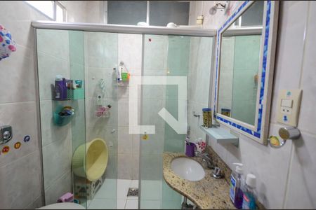 Banheiro de apartamento à venda com 2 quartos, 70m² em Grajaú, Rio de Janeiro