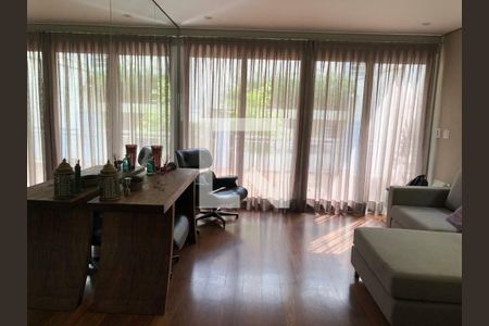 Casa à venda com 4 quartos, 210m² em Jardim Novo Mundo, São Paulo