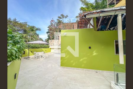 Casa à venda com 363m², 3 quartos e 2 vagasÁrea Externa