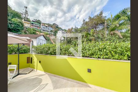 Casa à venda com 363m², 3 quartos e 2 vagasÁrea Externa