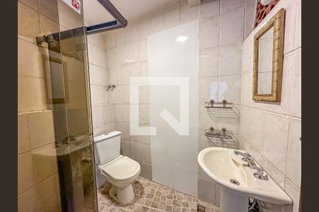 Casa à venda com 363m², 3 quartos e 2 vagasBanheiro de Serviço