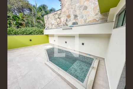Casa à venda com 363m², 3 quartos e 2 vagasÁrea Externa