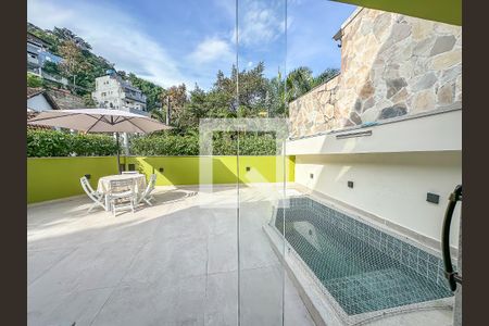 Casa à venda com 363m², 3 quartos e 2 vagasVaranda da Suíte 2