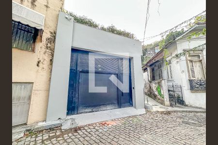 Casa à venda com 363m², 3 quartos e 2 vagasFachada 