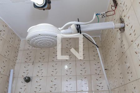 Banheiro da Suíte de apartamento para alugar com 2 quartos, 51m² em Brás de Pina, Rio de Janeiro