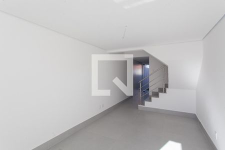 Sala de casa à venda com 2 quartos, 122m² em Santa Monica, Belo Horizonte