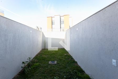 Quintal de casa à venda com 2 quartos, 122m² em Santa Monica, Belo Horizonte