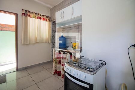 Sala/Cozinha de casa para alugar com 1 quarto, 40m² em Jardim Celeste, São Paulo