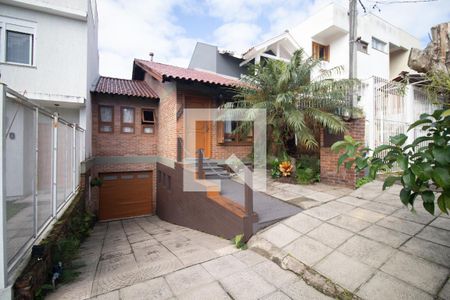 Fachada de casa à venda com 2 quartos, 140m² em Aberta dos Morros, Porto Alegre