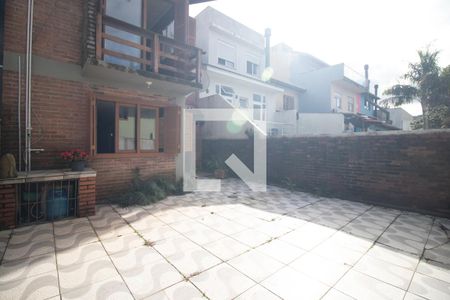 Quintal de casa à venda com 2 quartos, 140m² em Aberta dos Morros, Porto Alegre