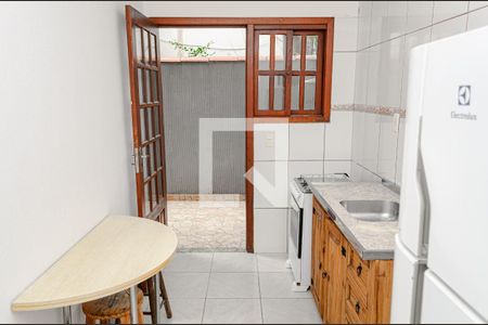 Cozinha de apartamento para alugar com 1 quarto, 50m² em Ingleses do Rio Vermelho, Florianópolis