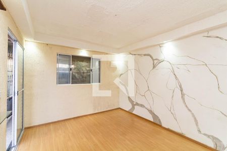 Sala de casa para alugar com 2 quartos, 70m² em Vila Princesa Isabel, São Paulo