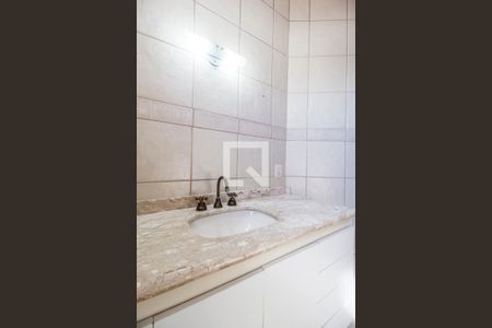 Banheiro da Suíte 2 de casa de condomínio para alugar com 5 quartos, 395m² em Alphaville 9, Santana de Parnaíba