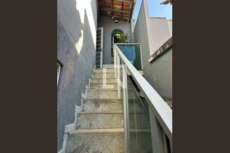 Lateral de casa à venda com 3 quartos, 180m² em Vila Cloris, Belo Horizonte
