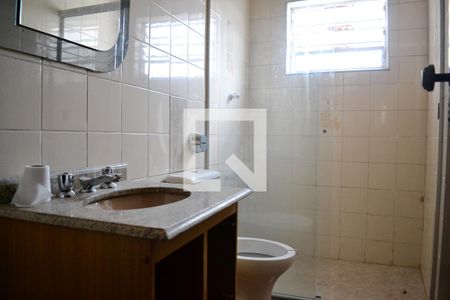 Banheiro da suíte de casa à venda com 3 quartos, 125m² em Vila Progresso, Santo André