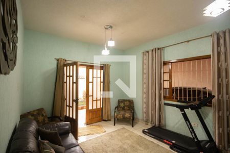 Sala de casa à venda com 2 quartos, 240m² em Parque Edu Chaves, São Paulo