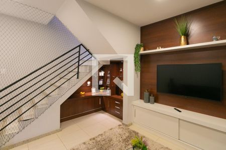 Sala de casa à venda com 3 quartos, 350m² em Jardim Guanabara, Belo Horizonte
