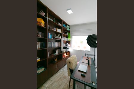 Escritório de casa à venda com 3 quartos, 350m² em Jardim Guanabara, Belo Horizonte