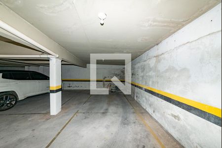 Garagem de apartamento à venda com 3 quartos, 130m² em Padre Eustáquio, Belo Horizonte