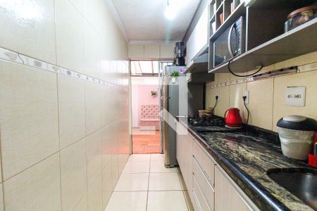 Cozinha de apartamento para alugar com 2 quartos, 100m² em Cidade Líder, São Paulo