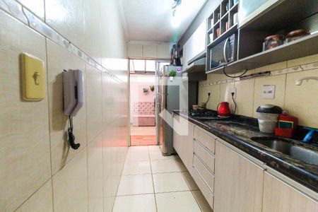 Cozinha de apartamento para alugar com 2 quartos, 100m² em Cidade Líder, São Paulo