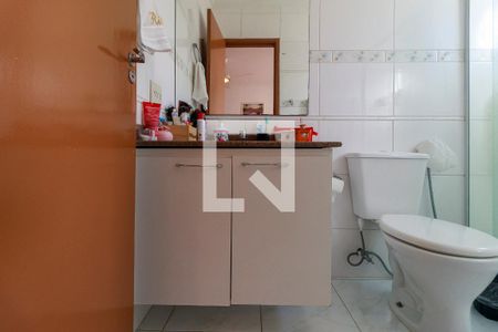 Casa de condomínio à venda com 127m², 3 quartos e 2 vagasSuíte - Banheiro